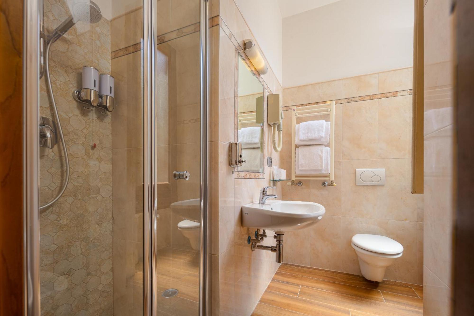 Hotel Annabella 3*