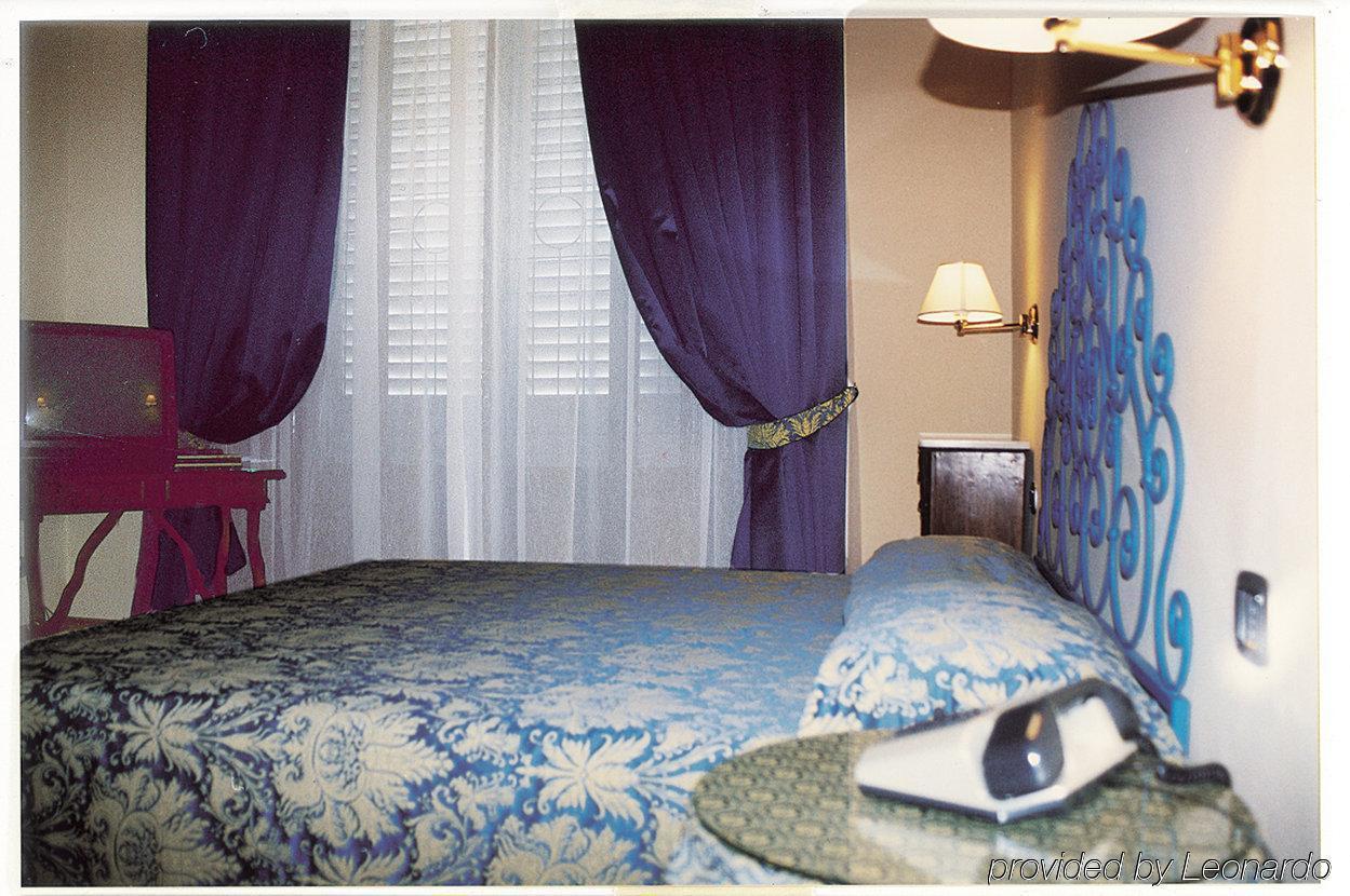 Annabella Firenze